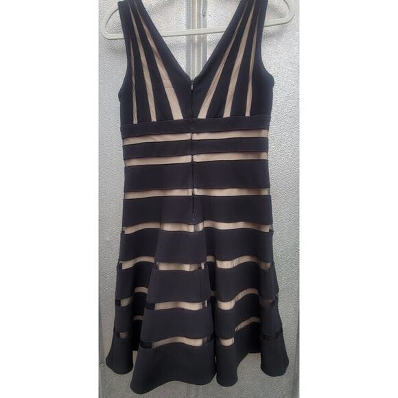 Scarlett Black & Nude Fit & Flare Sleeveless Mini Dress Size 6 - Picture 4 of 7